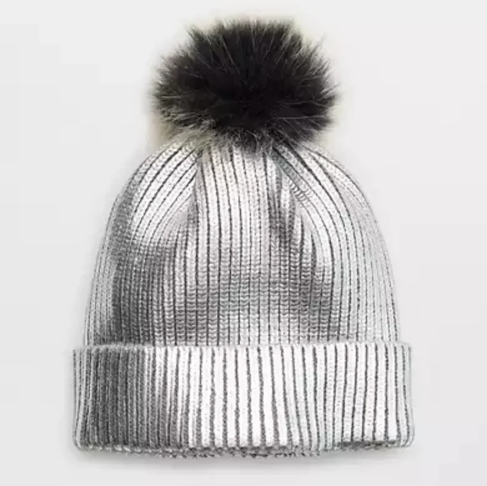NWT $25 Retail Aerie Metallic Knit Beanie One Size Shiny Silver Pom Pom
